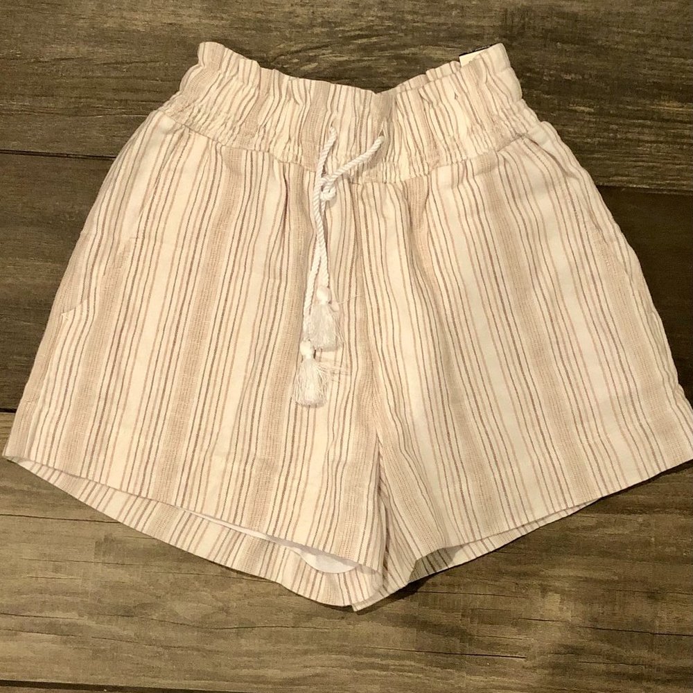 Linen blend shorts